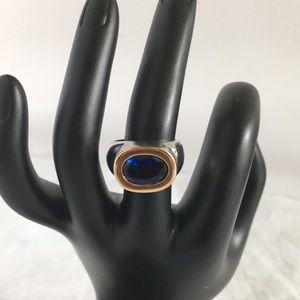 WOMEN’S SIZE 7 BLUE SAPPHIRE RING